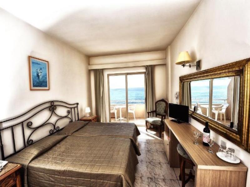 Piere Anne Beach Hotel Ayia Napa Ngoại thất bức ảnh