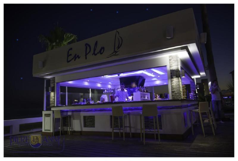 Piere Anne Beach Hotel Ayia Napa Ngoại thất bức ảnh